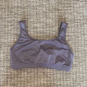 Fabletics Lavender Women's Sports Bra. Medium.